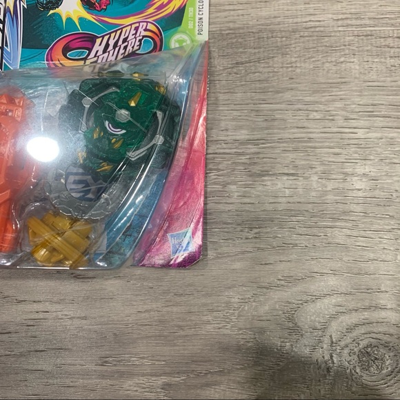 Beyblade Burst Rise Hypersphere Tact Leviathan L5  & Poison Cyclops C5 Hasbro - Picture 3 of 5